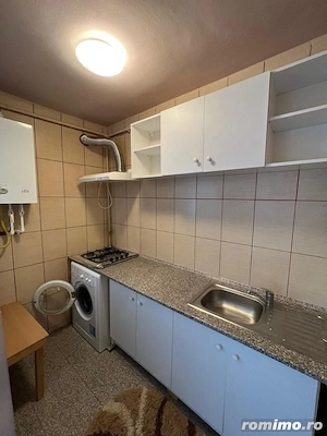 De inchiriat  garsoniera in zona Take Ionescu cu centrala proprie - imagine 3