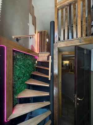 Afacere la cheie   Bar & Cafenea complet echipata, în centrul Brașovului - imagine 2