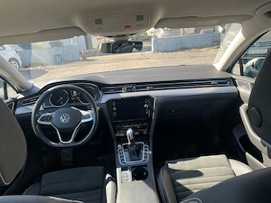 OCAZIE   Passat Elegance cu doar 48.500 KM, 2.0 TDI 200 CP DSG și o configurație PREMIUM! - imagine 6