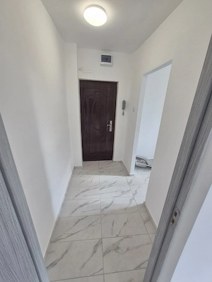 2Cam-Sagului-7 Min de Spitalul Judetean-Renovat-45MP-75.000 Euro! Negociabil - imagine 17