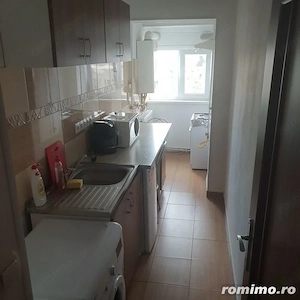De inchiriat garsoniera in zona Blascovici  cu central proprie - imagine 2