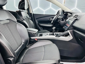 Renault Kadjar - imagine 18