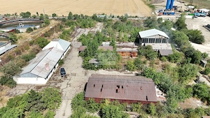 Teren intravilan 15.700 mp si constructii in zona Vrancart/Adjud/Vrancea - imagine 9
