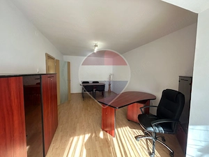 Apartament cu 2 camere de închiriat în zona Centrul Civic - imagine 2