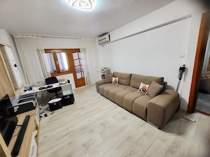 ***PROPRIETAR*Apart. 2 camere*Decomandat*60 Mp*Et. 5   10*Constr. 1985*Sud*Bdl. Bucuresti*** - imagine 3