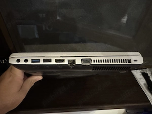 Vand laptop TOSHIBA ieftin functional 8gb RAM  500GB Hdd