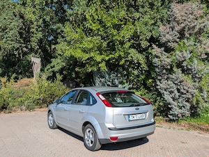 Vand Ford Focus Trend mk2 82000km, benzina  - imagine 2