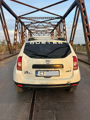 Vând Dacia Duster 1.5 dci 4x4 2011 - imagine 5