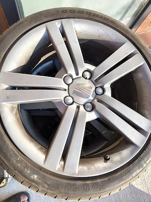 Jante Seat Leon Fr pe 18 inchi de vara dot 2024 ca noi putin folosite echilibrate umflate poze reale - imagine 4
