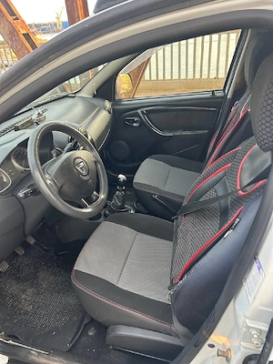 Vând Dacia Duster 1.5 dci 4x4 2011 - imagine 6