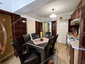 Apartament cu 3 camere decomandate, Siderurgiștilor Vest, etajul 1 - imagine 8