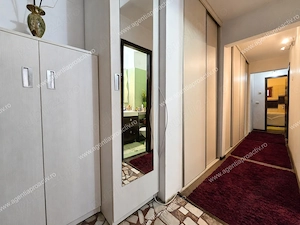 Apartament cu 3 camere decomandate, Siderurgiștilor Vest, etajul 1 - imagine 12