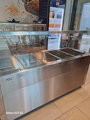 Vitrina mancare calda