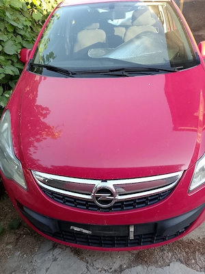 vand Opel Corsa 1,2 Eco Flex an 2013 - imagine 4