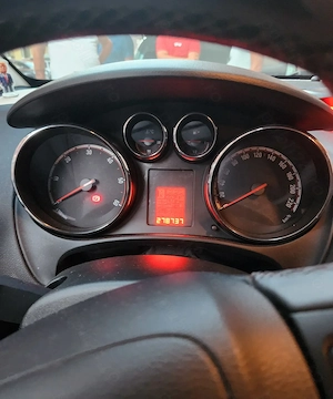 Vând Opel Meriva 1.7 CDTI - imagine 4