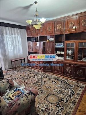 Vanzare apartament 3 camere decomandat Targoviste Central - imagine 4