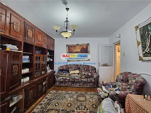 Vanzare apartament 3 camere decomandat Targoviste Central - imagine 5
