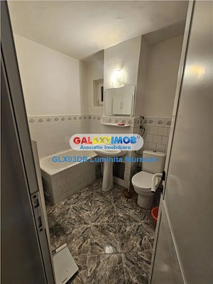 Vanzare apartament 3 camere decomandat Targoviste Central - imagine 19