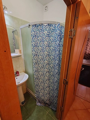 Închiriez garsonieră 1 persoana Arad, UTA - imagine 5