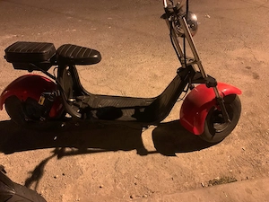 scuter electric pentru piese sau cine doreste sa il repare.
