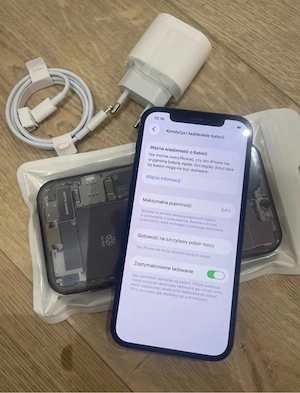 Iphone 12 stare foarte buna 64 GB