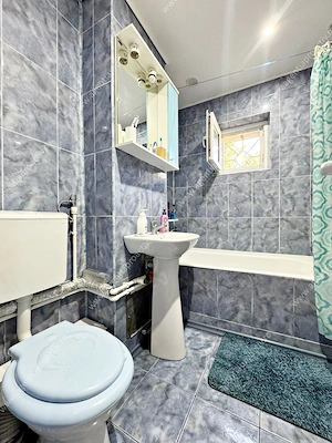 Apartament cu 2 camere dec., situat la parter, în cartierul Micro 21. - imagine 10