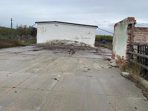 Particular vand Hala cu acces facil la 7km de Autostrada - Nodul rutier Topolovaț - imagine 10