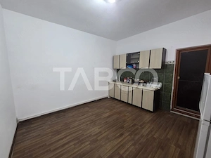Casa 4 camere de vanzare zona Negoiu singur in curte - imagine 7