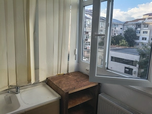 Garsonieră nemobilată de închiriat, zona Tribunal Dâmbovița - imagine 4