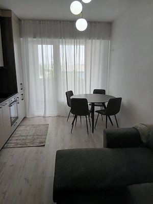 Apartament cu 2 camere tip studio de închiriat.