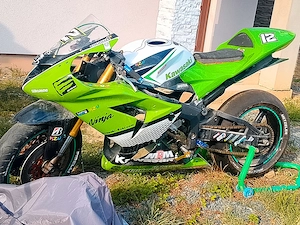 KawasakiZX6R-ZX10R - imagine 1