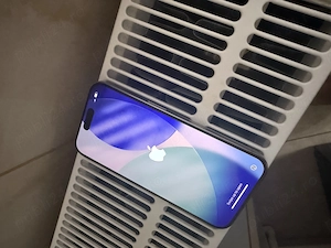 Vând Apple 15 pro 256 gb 