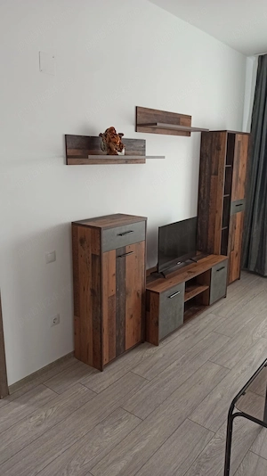 Inchiriez apartament cu 2 camere decomandate si gradina