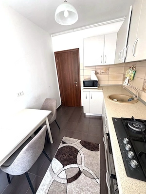  Închiriez Apartament cu 2 camere decomandat, parcare disponibilă, bloc 2018 - imagine 3