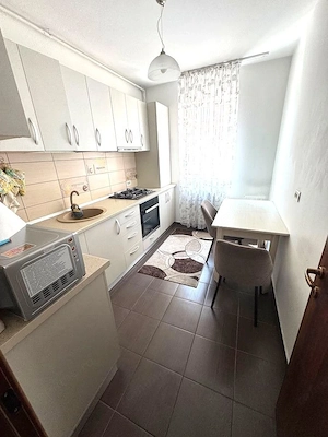 Închiriez Apartament cu 2 camere decomandat, parcare disponibilă, bloc 2018 - imagine 6
