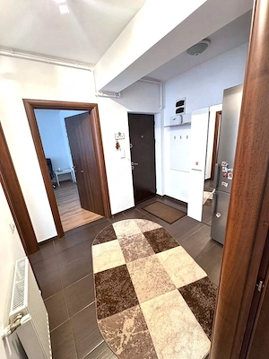  Închiriez Apartament cu 2 camere decomandat, parcare disponibilă, bloc 2018 - imagine 2