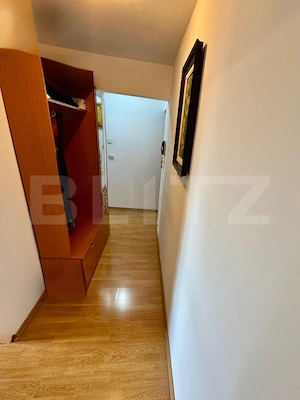 Apartament cu 2 camere, decomandat, cu două balcoane, loc de parcare în zonă - imagine 3