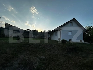 Casa moderna 62mp, teren 400mp, doua fronturi, in loc. Boju 