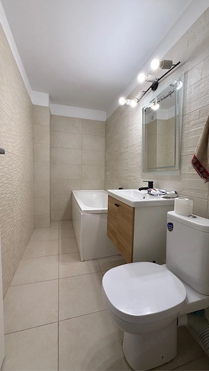 Nerva Traian apartament 3 camere decomandatetaj 1 - imagine 4
