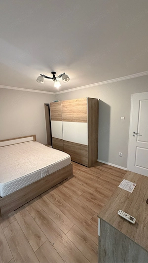 Nerva Traian apartament 3 camere decomandatetaj 1 - imagine 5