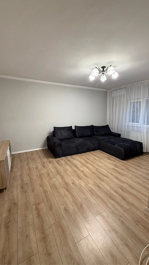 Nerva Traian apartament 3 camere decomandatetaj 1 - imagine 2