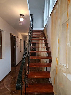 Casa de vanzare in Ploiestiori Prahova  - imagine 2