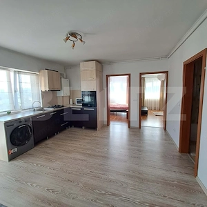  Apartament cu 3 camere, 52 mp, parcare, Cartier Subcetate