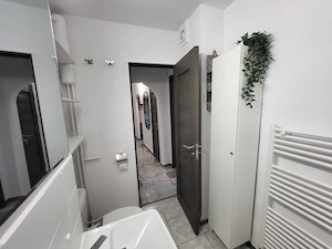 Vand apartament trei camere zona Bucovina, str Matei Basarab  - imagine 11