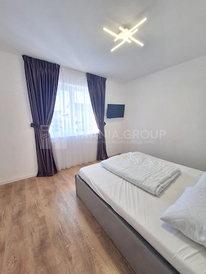 Apartament 3 camere,2 bai+parcare, lux Rasnov - imagine 8