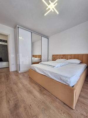 Apartament 3 camere,2 bai+parcare, lux Rasnov - imagine 9