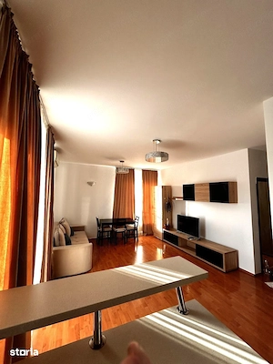  Închiriez Apartament cu 2 camere, parcare inclusă, Complex Răsărit de Soare