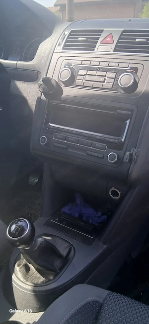 Volkswagen Touran 1.6 TDI   2011   6 trepte   Cârlig   Comenzi volan   Continental M+S - imagine 4