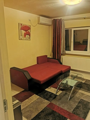 Vand apartament 2 camere decomandate, ultracentral - imagine 4
