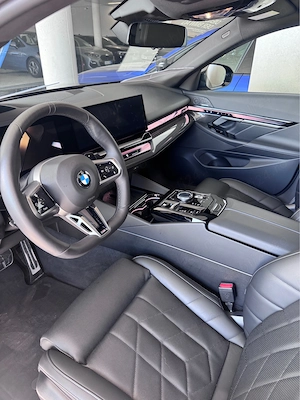 BMW Seria 5 Sedan 2025 (Generația G60) - Pachet M Sport  - imagine 6